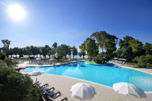 La piscina del Floriana Resort